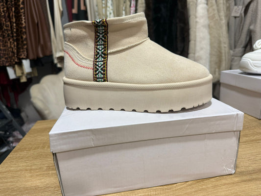 STIVALI MOD UGG