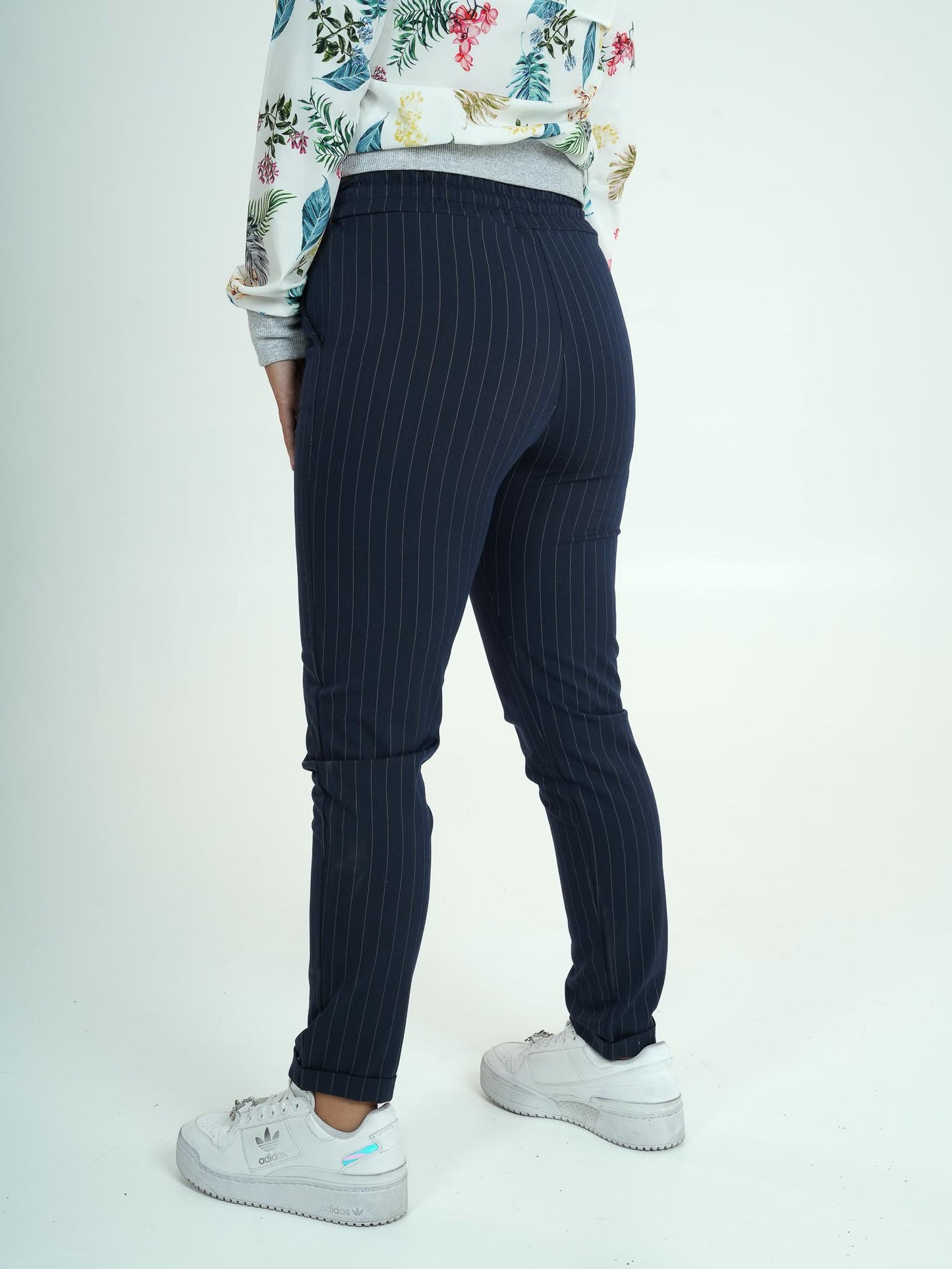 Pantaloni comodi semplici