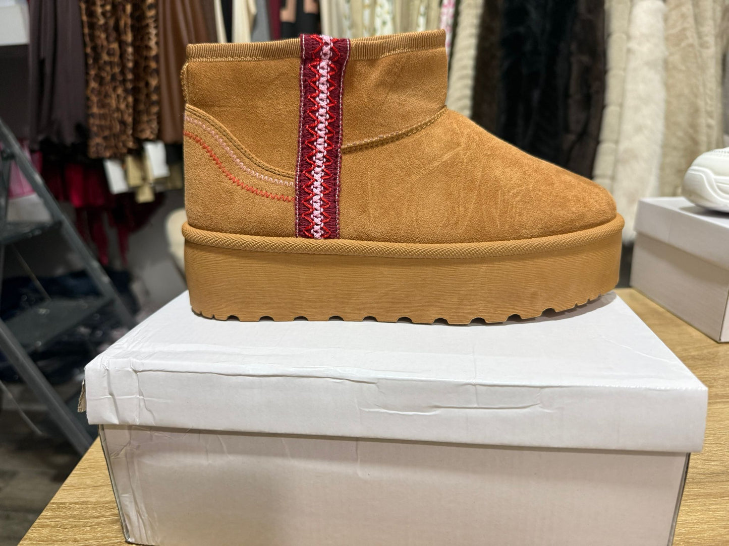 STIVALI MOD UGG